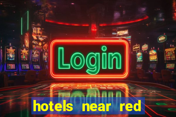 hotels near red hawk casino