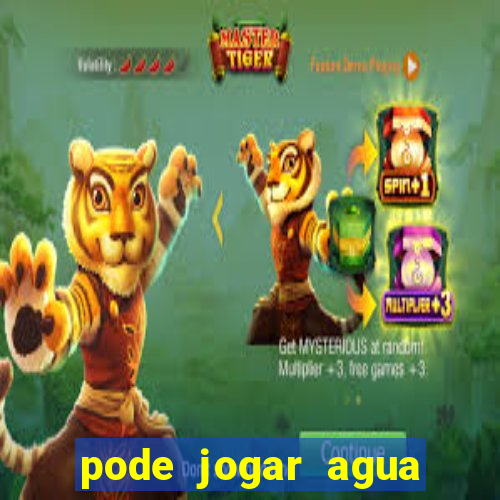 pode jogar agua quente na privada